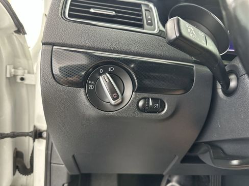 Used 2018 Volkswagen Jetta Sport image 18