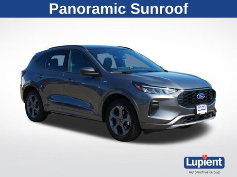 Used 2024 Ford Escape ST-Line w/ Tech Pack #1 AWD/4WD image 1