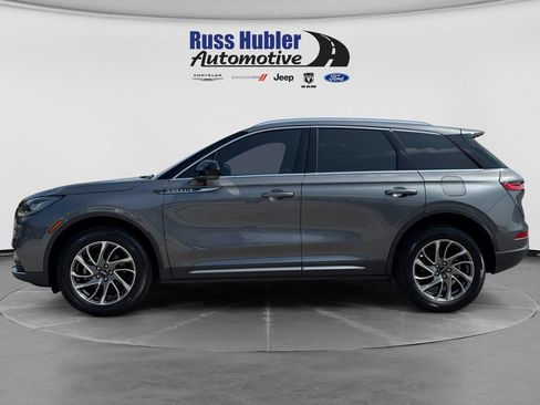 Used 2022 Lincoln Corsair FWD image 2