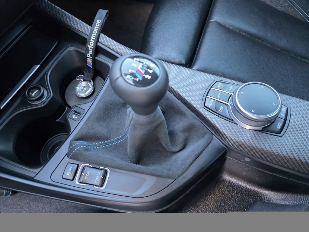 Used 2017 BMW M2 RWD image 25