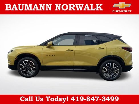 Used 2023 Chevrolet Blazer RS FWD image 4