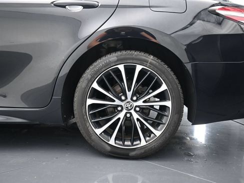 Used 2020 Toyota Camry SE w/ Audio Package FWD image 15