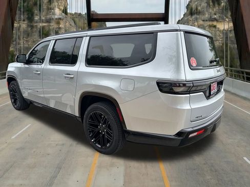 New 2026 Jeep Grand Wagoneer L Limited AWD/4WD image 7