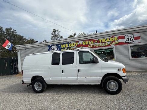 Used 2006 Ford E-350 and Econoline 350 Super Duty image 3