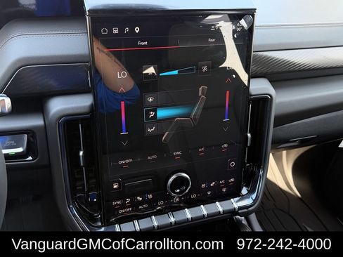 New 2026 GMC Yukon XL AT4 w/ AT4 Premium Package AWD/4WD image 16