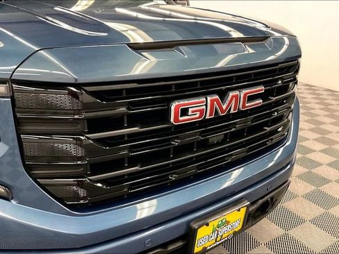 Used 2024 GMC Sierra 1500 Elevation w/ Elevation Premium Package AWD/4WD image 34