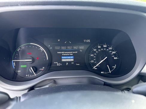 New 2025 Toyota Sienna XLE image 19