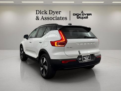 New 2024 Volvo XC40 Recharge Core w/ Protection Package Premier image 8