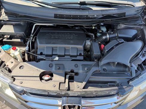 Used 2016 Honda Odyssey Touring Elite image 49