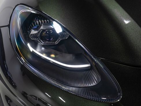 Used 2025 Aston Martin DBX 707 image 16