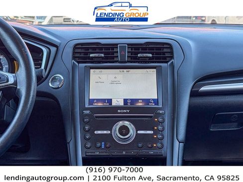 Used 2019 Ford Fusion Titanium FWD image 12