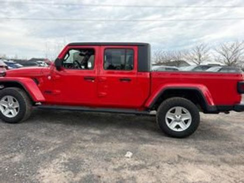 Used 2021 Jeep Gladiator Sport AWD/4WD image 8