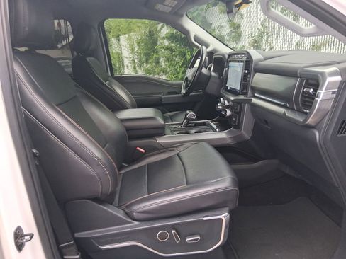 Used 2021 Ford F150 Lariat RWD image 17