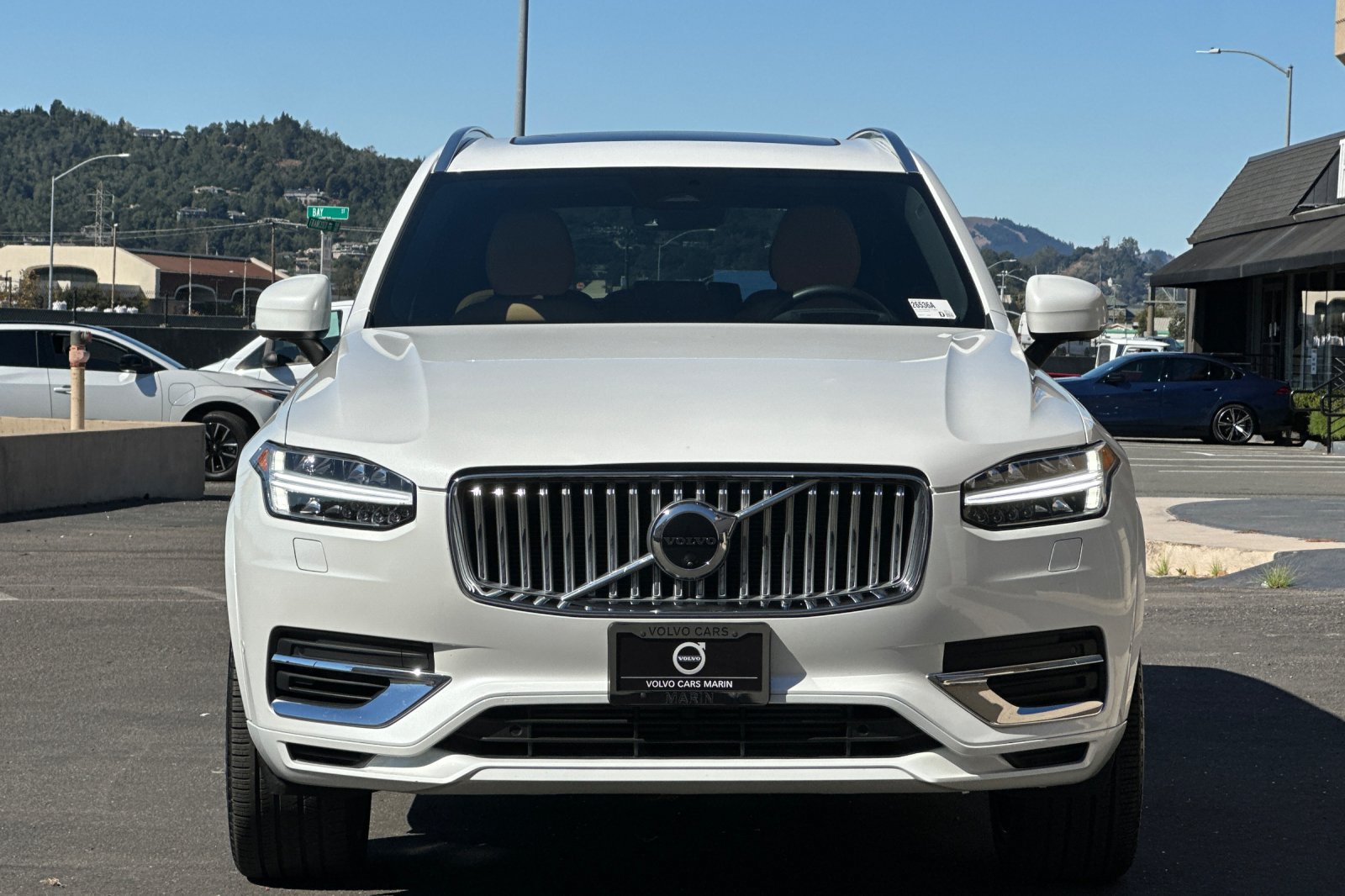 Certified 2025 Volvo XC90 T8 Ultra w/ Protection Package AWD/4WD image 11