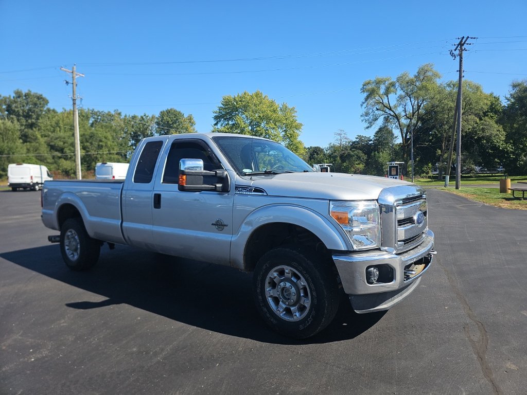 Used 2011 Ford F250 XLT w/ XLT Premium Pkg AWD/4WD image 4