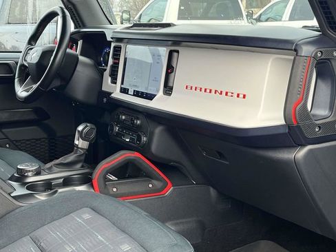 Used 2024 Ford Bronco Heritage Edition image 24