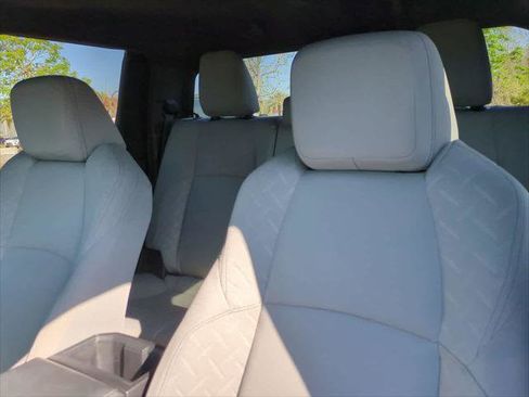 Certified 2024 Toyota Tacoma SR5 image 8