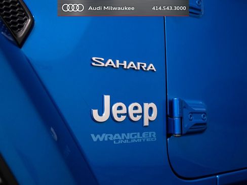 Used 2022 Jeep Wrangler Unlimited Sahara w/ Cold Weather Group AWD/4WD image 14