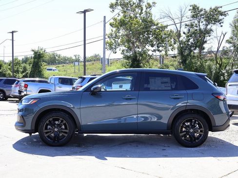 New 2026 Honda HR-V Sport image 3