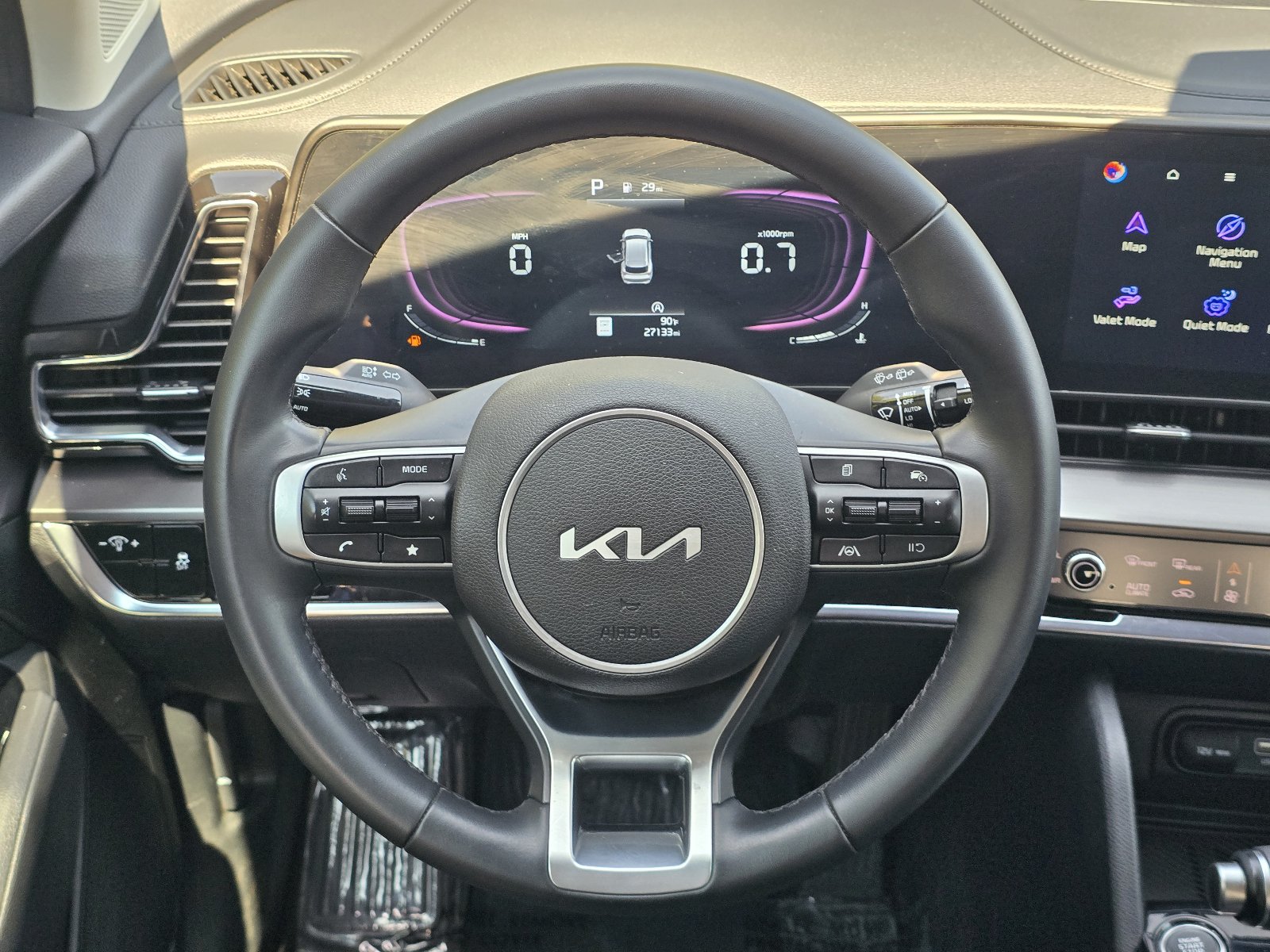 Used 2025 Kia Sportage EX FWD image 13