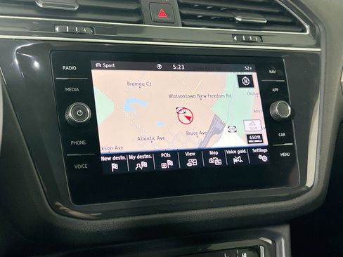 Used 2020 Volkswagen Tiguan SEL image 13