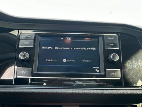 Used 2022 Volkswagen Jetta SE FWD image 22