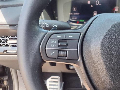 Used 2023 Honda Accord Sport image 18
