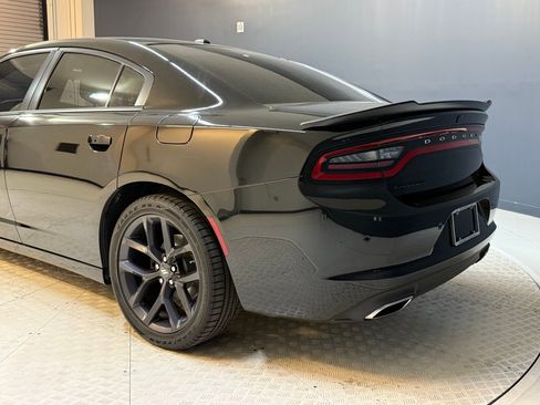 Used 2019 Dodge Charger SXT w/ Plus Group image 22