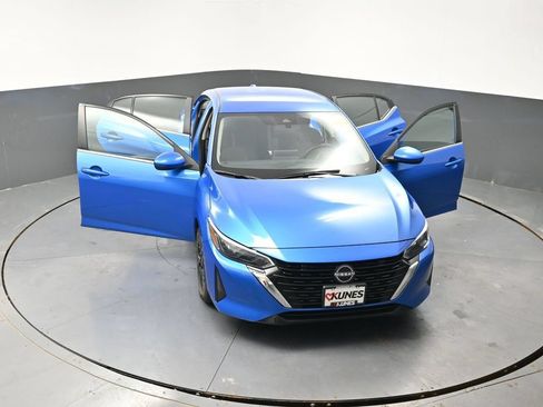 Used 2024 Nissan Sentra SV FWD image 57