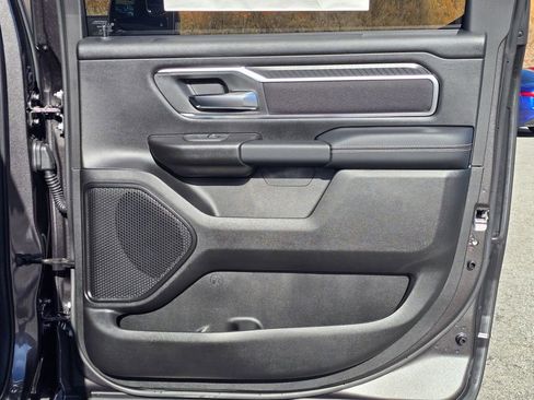 New 2026 RAM 1500 4x4 Crew Cab image 38