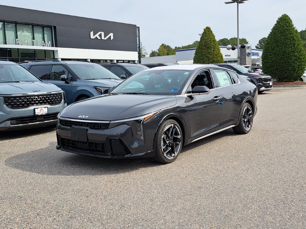 New 2026 Kia K4 GT-Line Turbo w/ GT-Line Premium Package FWD image 1