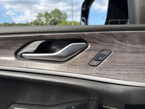 Used 2023 Jeep Grand Cherokee L Limited AWD/4WD image 18