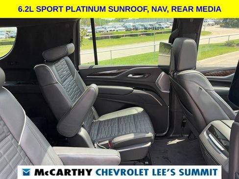 Used 2022 Cadillac Escalade ESV Sport Platinum w/ LPO, ONYX Package AWD/4WD image 39