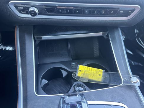 Used 2022 BMW X5 sDrive40i w/ Executive Package image 9