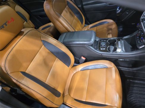 Used 2020 GMC Acadia AT4 w/ Driver Alert Package II image 10