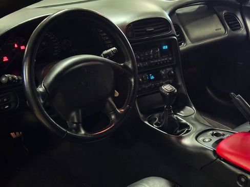 Used 2002 Chevrolet Corvette Convertible w/ Preferred Equipment Group2 image 22