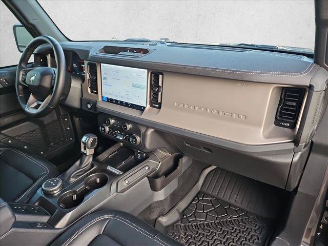 Used 2025 Ford Bronco Outer Banks AWD/4WD image 22