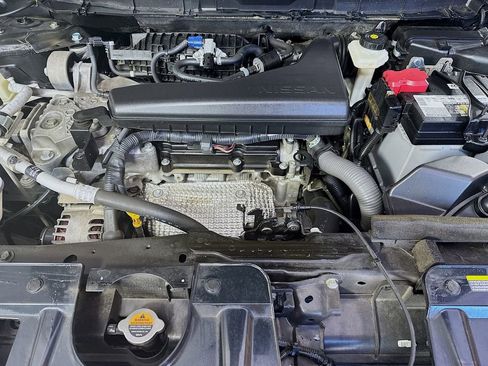 Used 2019 Nissan Rogue SL image 38