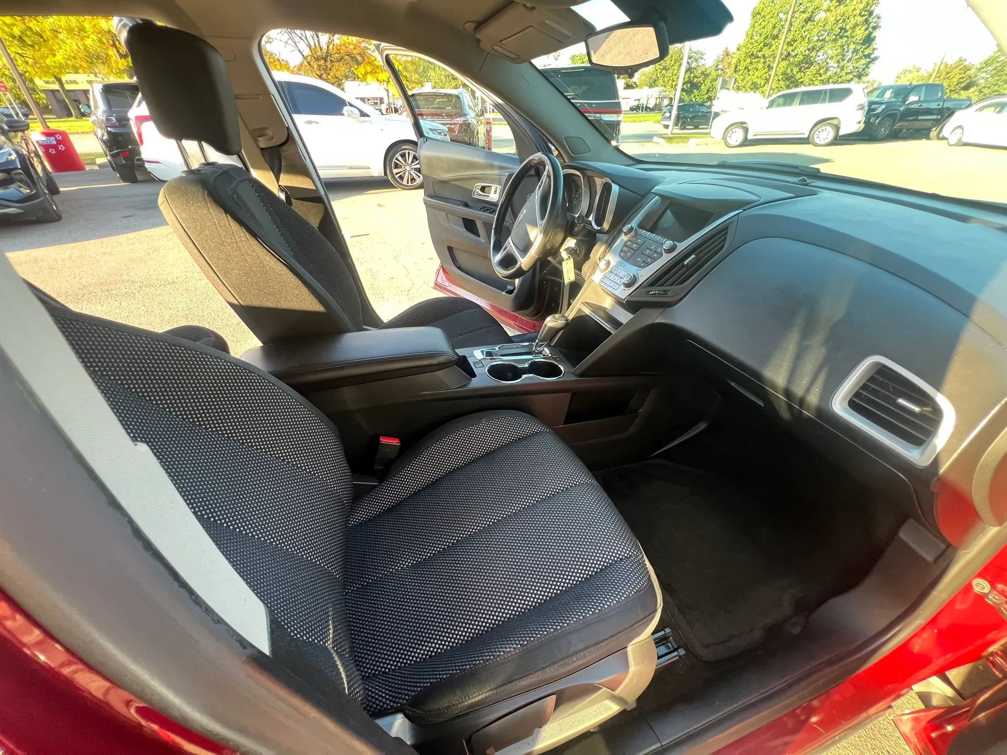 Used 2017 Chevrolet Equinox LT w/ Convenience Package FWD image 14