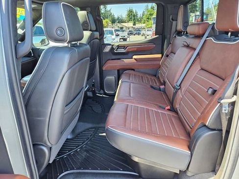 Used 2024 GMC Sierra 1500 Denali Ultimate AWD/4WD image 16