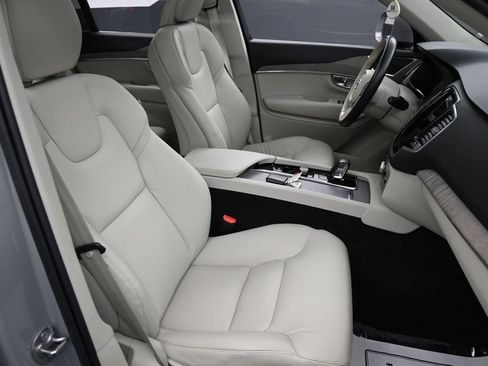 Used 2025 Volvo XC90 B5 Plus w/ Protection Package AWD/4WD image 34