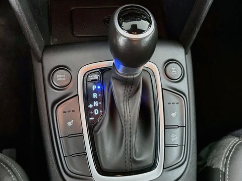 Used 2020 Hyundai Kona Limited AWD/4WD image 18
