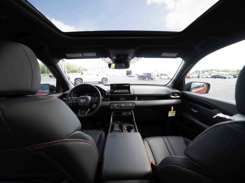 New 2025 Honda Pilot TrailSport image 19