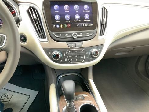 Used 2024 Chevrolet Malibu LT image 22