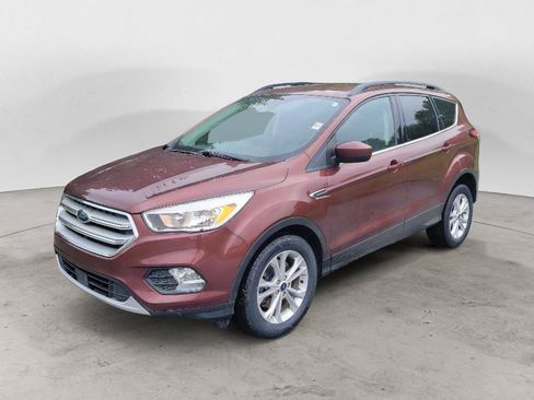 Used 2018 Ford Escape SE w/ Ford Safe & Smart Package AWD/4WD image 1