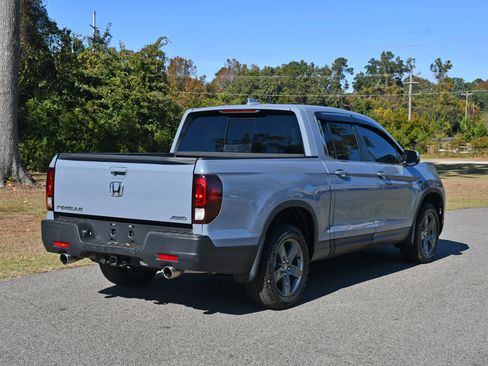 Certified 2023 Honda Ridgeline RTL image 4