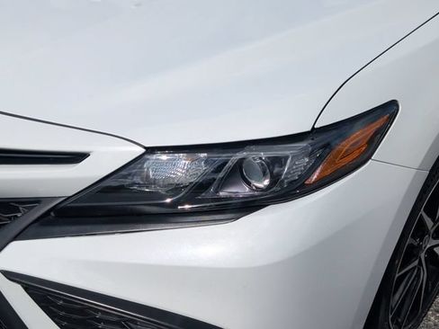 Used 2024 Toyota Camry SE w/ Convenience Package FWD image 11