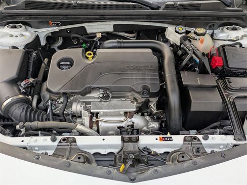 Used 2024 Chevrolet Malibu LT image 30