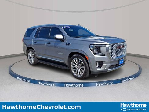 Used 2024 GMC Yukon Denali w/ Advanced Technology Package AWD/4WD image 1