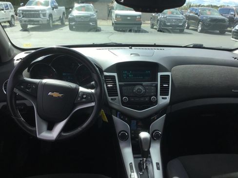 Used 2014 Chevrolet Cruze LT w/ RS Package FWD image 10
